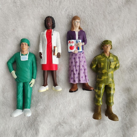Lakeshore Other - Lakeshore Block Play People Community 4 Workers Teacher  Soldier Doctor Nurse